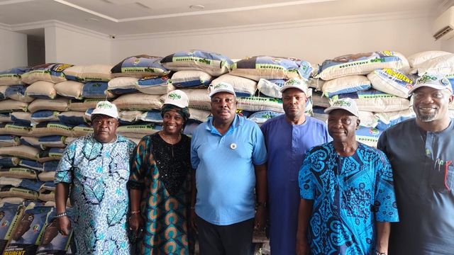 Osun Renewed Hope Ambassadors distribute palliative care to over 1,600 residents