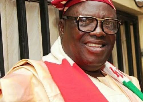 Senator Felix Ogunwale resigns as asiwaju of Iragbijiland after three decades