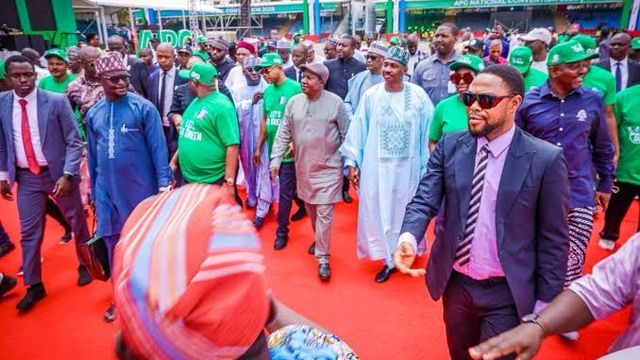 APC counters Sahara Reporters, denies claim of stranded Lagos delegates