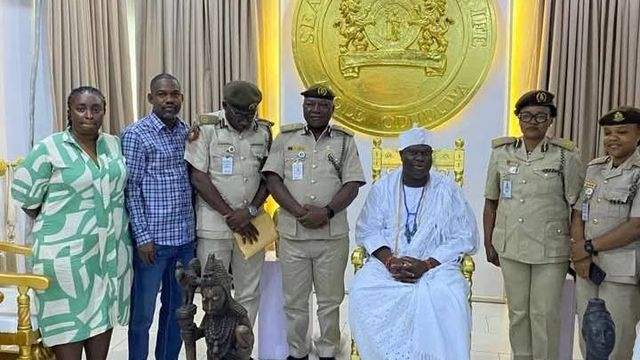 Ooni of Ife Pledges Support for new Osun Immigration Comptroller