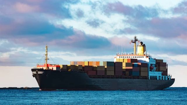 Navy intercepts N4bn stolen crude, arrest 26