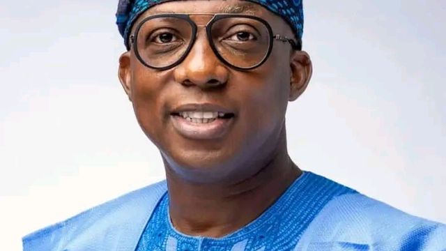 Wahab tells Lagosians to stay indoors for sanitation