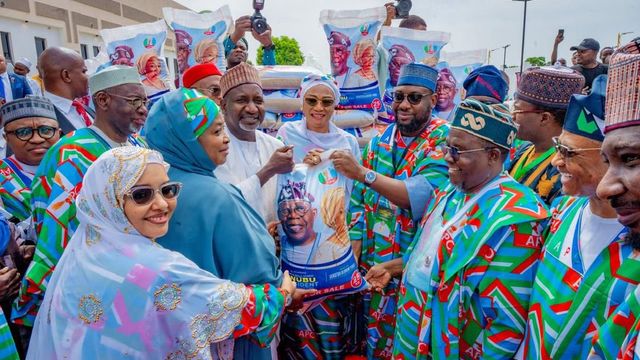 Oluremi Tinubu distributes N1.2bn, 100 rice trucks for Eid