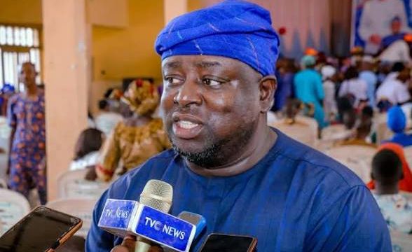 Sallah: Sowade distributes 150 bags of Rice, Rams to constituents
