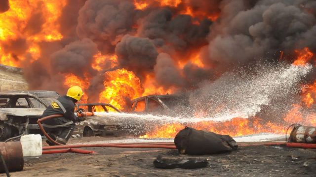 Lagos extinguishes Agege gas pipeline fire, records no casualty
