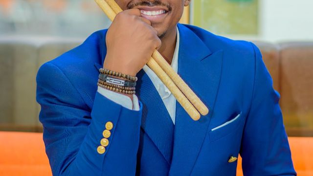 Bradford: Emmanuel ‘Emmy Stikxx’ Ifejika commands the pulse of UK Laugh & Sing
