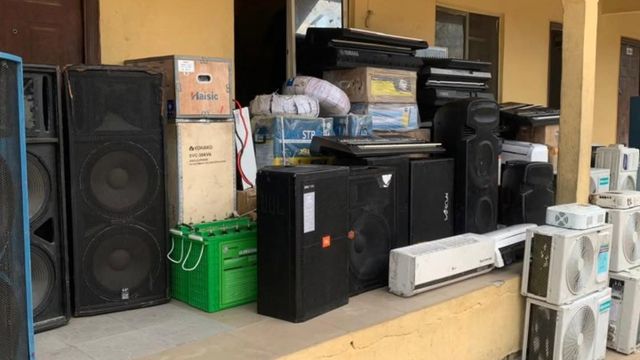 Police arrest armed-robbers, receiver church equipments