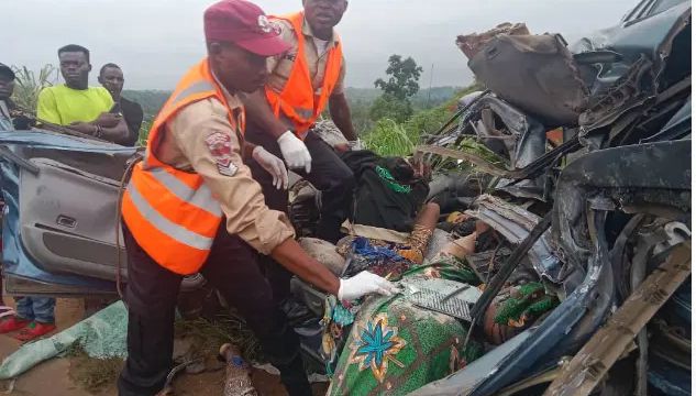 11 die in lone accident on Lagos-Abeokuta expressway