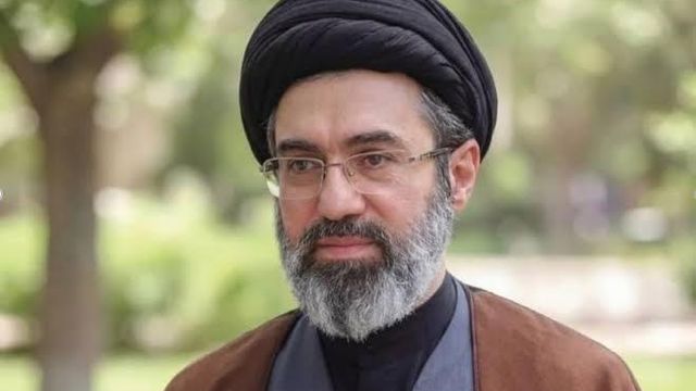 Iran warns US against military threats
