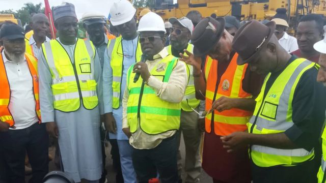 Abuja-Lokoja Road: Umahi issues 72-hour ultimatum to contractors