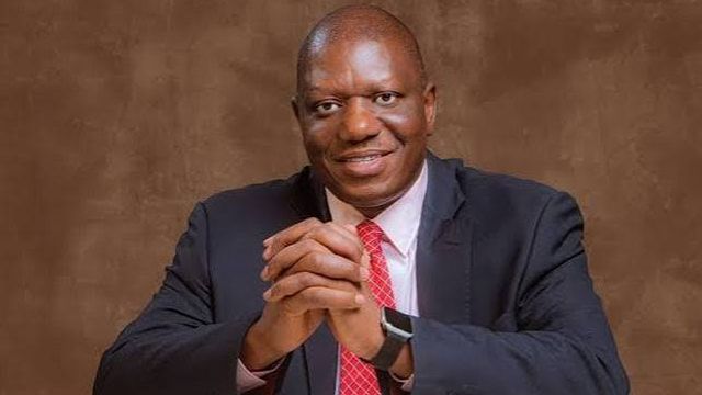 Sen. Marshal donates fertiliser, pumping machines to farmers, others
