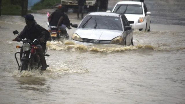 Another downpour, another gridlock, as Lagos struggles with recurring flooding crisis