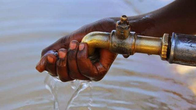 Kano govt gives contractors 8 months to fix water scarcity