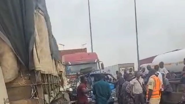 Motor boy dies in Kara Bridge multiple-vehicle collision