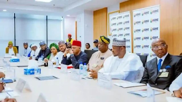 Governors pledge to revive textile industry