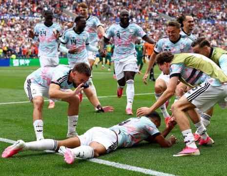 World Cup: Belgium stun Senegal 3-2 with late comeback