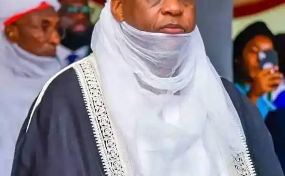 Etsu Nupe congratulates Sultan of Sokoto at 70