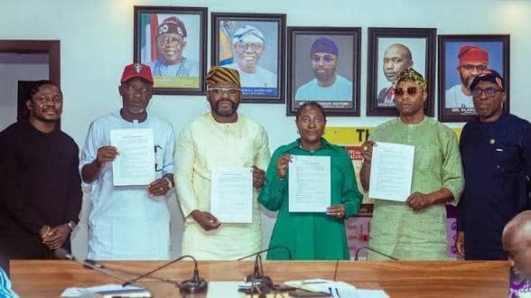 NURTW, RTEAN sign MoU on Lagos bus industry transition programme