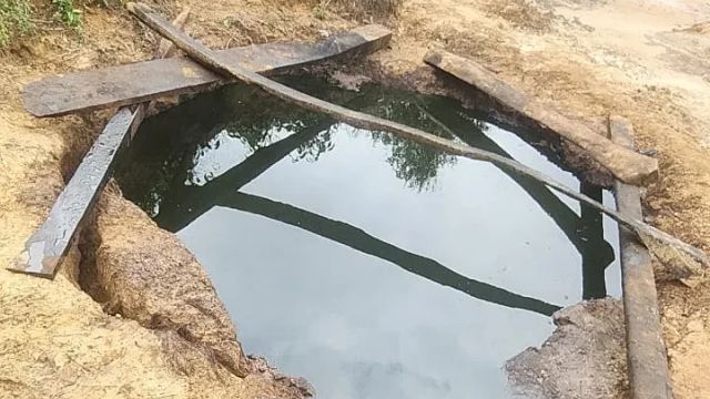 Navy recovers 105,000 litres of suspected stolen crude in Delta