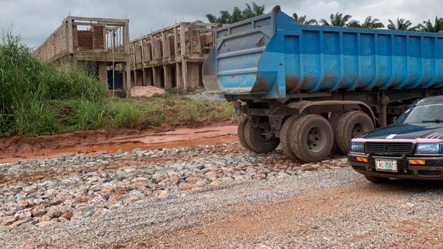 Edo govt. begins palliative work on Okhun road in Benin