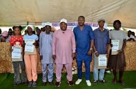 Artisans, traders applaud Yaba LCDA chairman over N250m empowerment