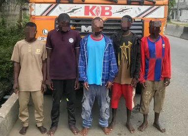 Lagos police nab 5 suspected vandals, recover truckload of iron rods