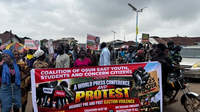 Group protests in Ilesa, demand recall of Fadahunsi