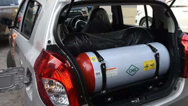 CNG cuts fuel costs, but drivers lose hours in queues