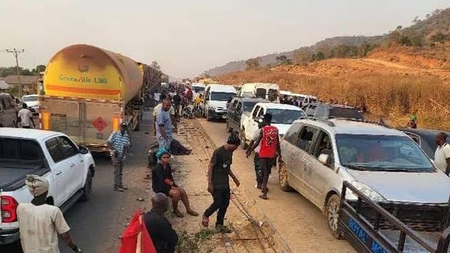 Minna-Suleja-Diko Road gridlock painful- Commuters