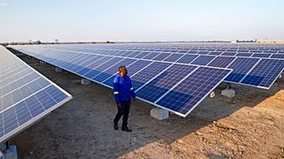 Engineering Firm meets Niger Gov’t for development of 100MW solar energy project