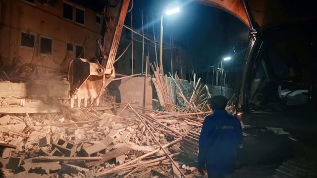LASEMA rescues 3, confirms 1 dead in Lagos building collapse