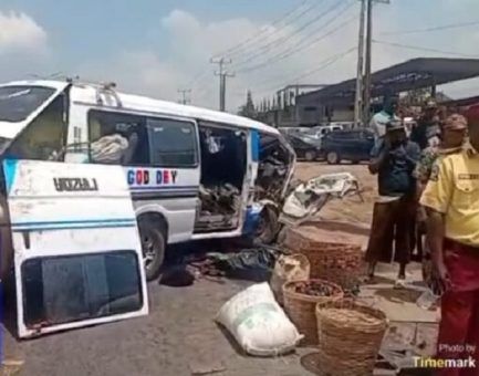 Four passengers sustain multiple fractures in Otedola crash