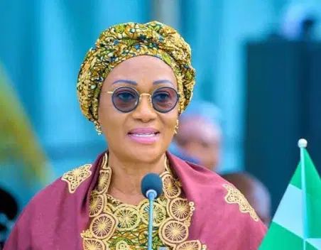 Tinubu’ll take Nigeria from reforms to prosperity if re-elected – First Lady