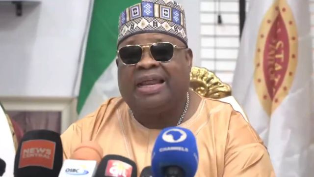 Adeleke reintroduces Thursday environmental sanitation, begins enforcement