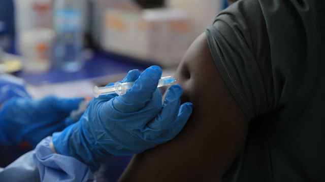 Time to contain Ebola, again!