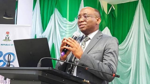 FG concludes foundational procurement training for 350 officers