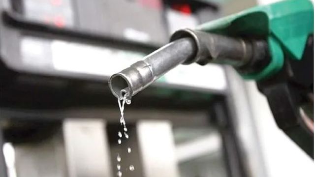 Nigeria’s daily petrol consumption drops to 52.9m litres as Dangote Refinery ramps up output
