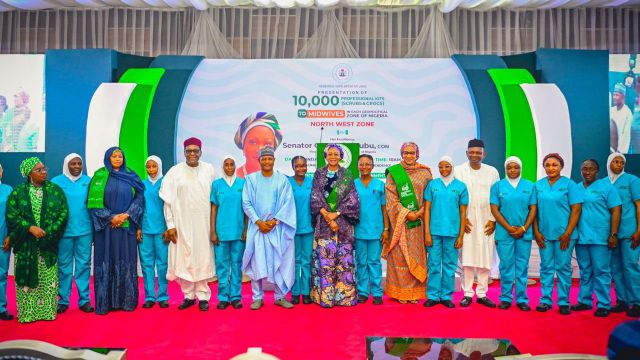 First lady distributes 10,000 kits to midwives in North-West