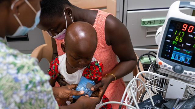 Group urges FG to subsidise cancer treatment for children
