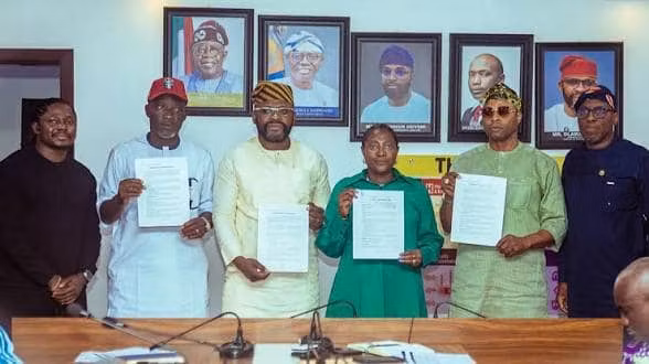 NURTW, RTEAN sign MoU on Lagos bus industry transition programme