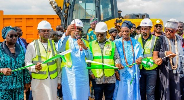 FG flags-off reconstruction of Ibadan–Ijebu-Ode road