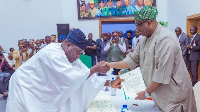 Mutfwang reshuffles cabinet, inaugurates new commissioners
